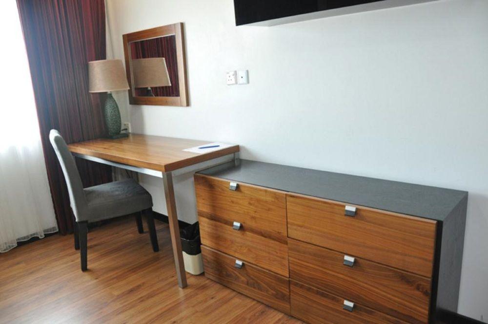 Likas Square Apartment Hotel Кота Кинабалу Екстериор снимка